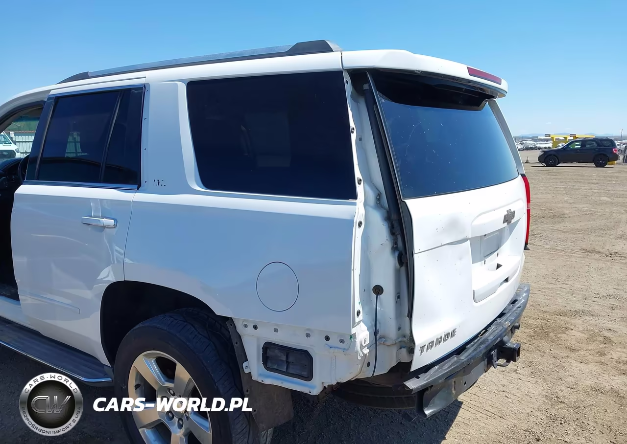 2015 Chevrolet Tahoe Ltz VIN:1GNSKCKC2FR252677 - 18