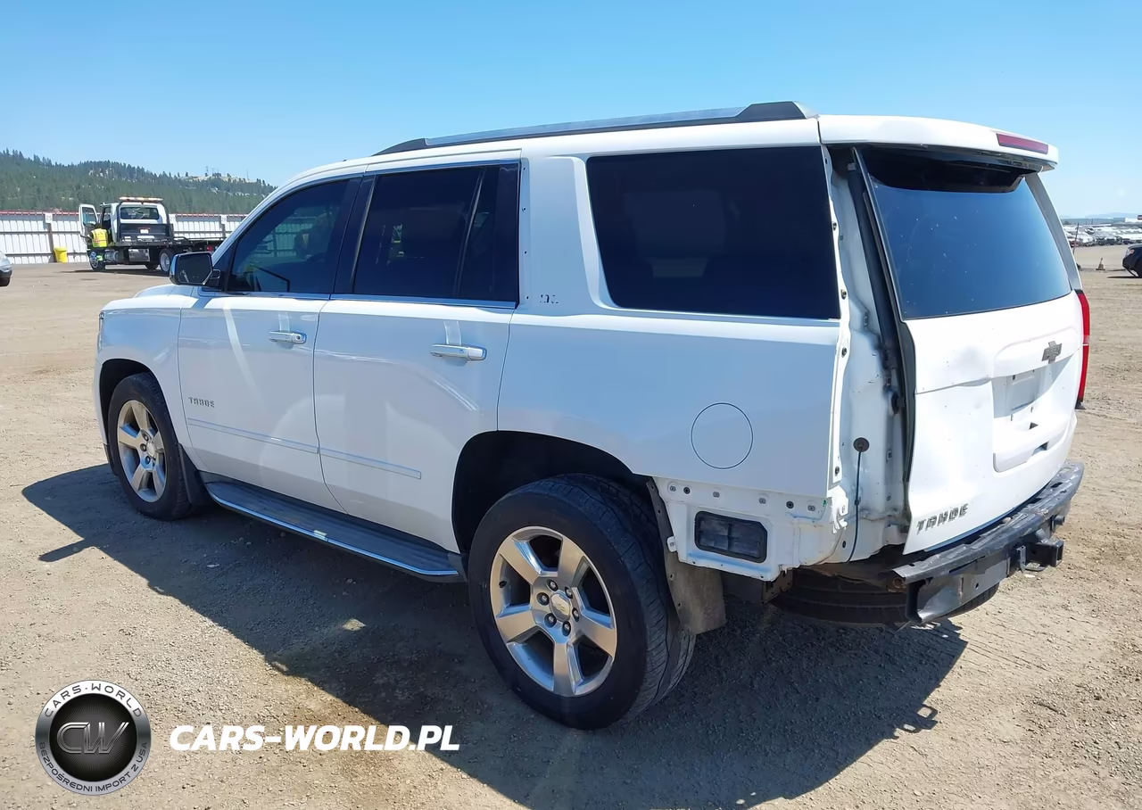2015 Chevrolet Tahoe Ltz VIN:1GNSKCKC2FR252677 - 3