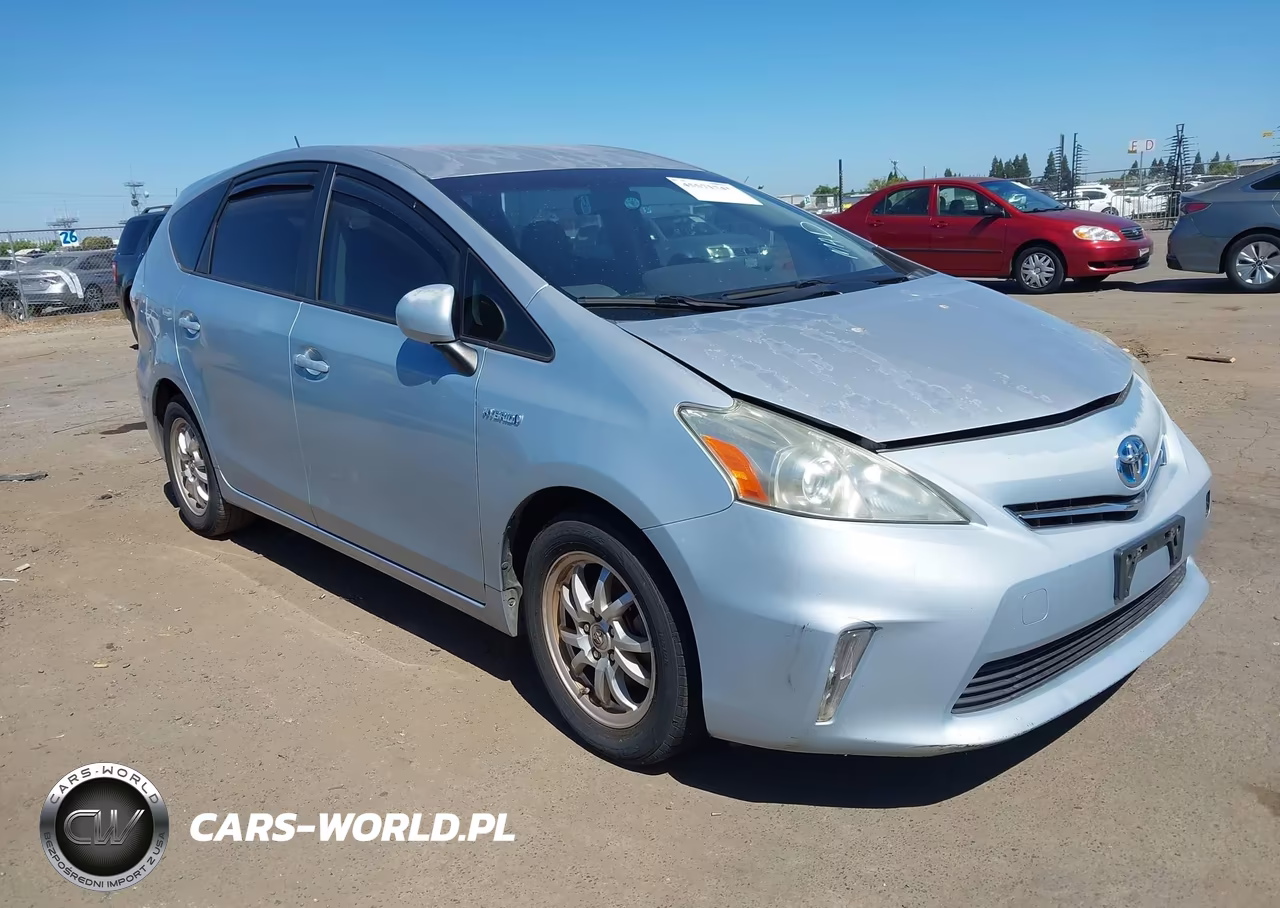 2013 Toyota Prius V Three – zdjęcie 1 z 16