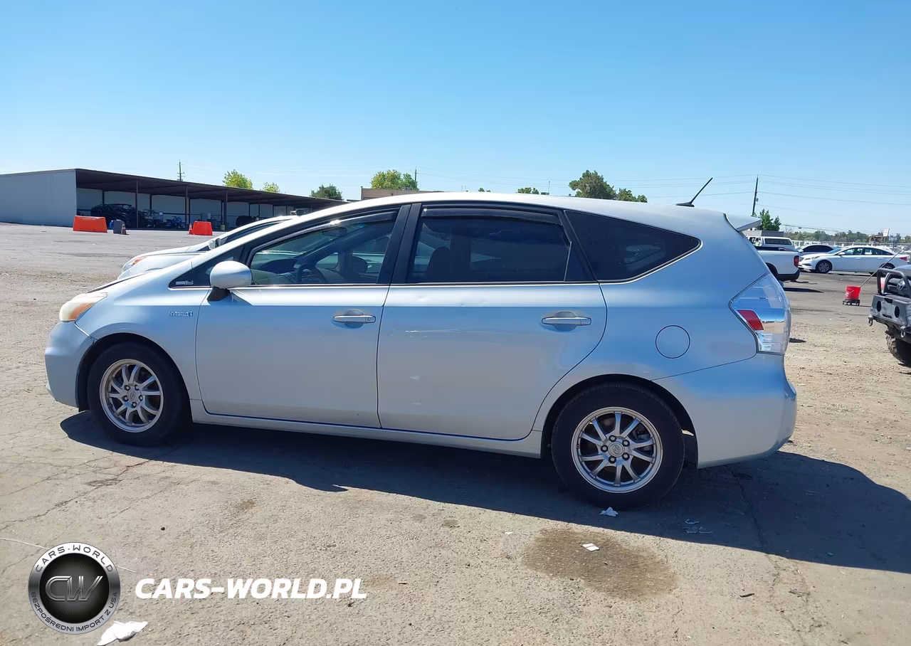 2013 Toyota Prius V Three VIN:JTDZN3EU7D3215921 - 14