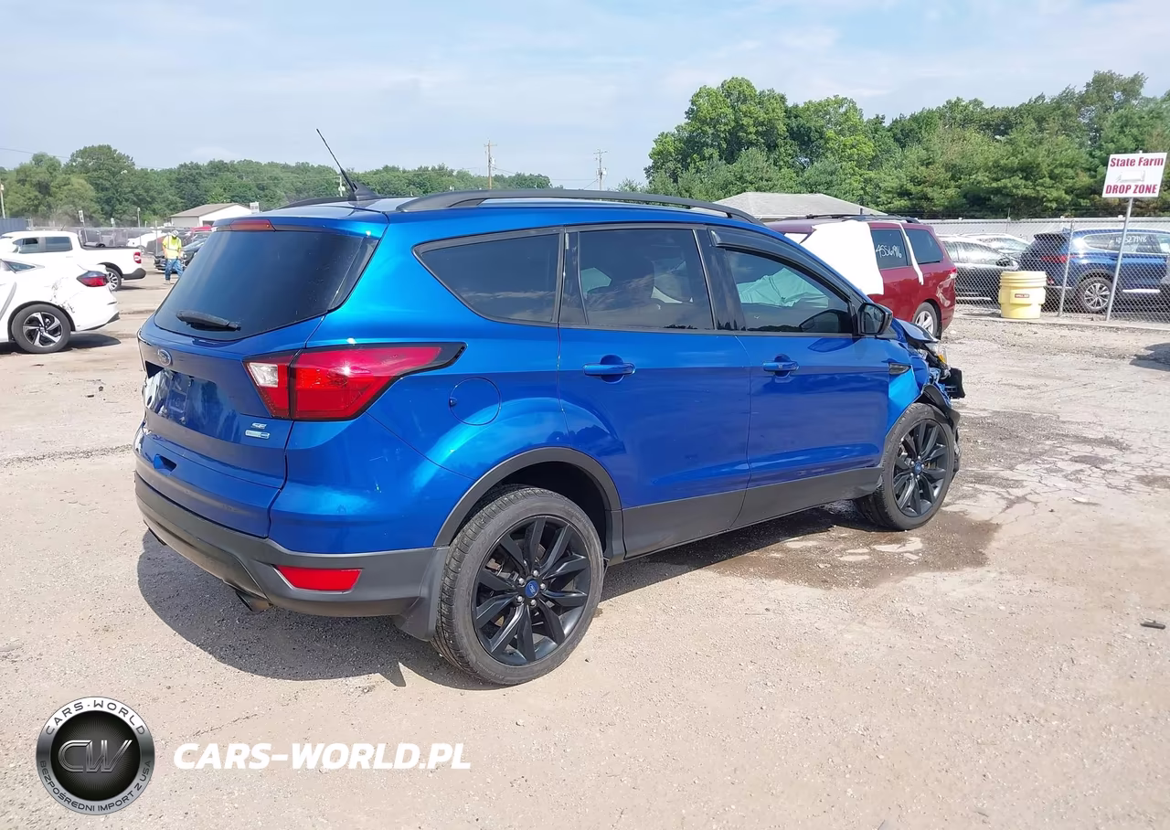 2019 Ford Escape Se VIN:1FMCU9GD9KUA92909 - 4