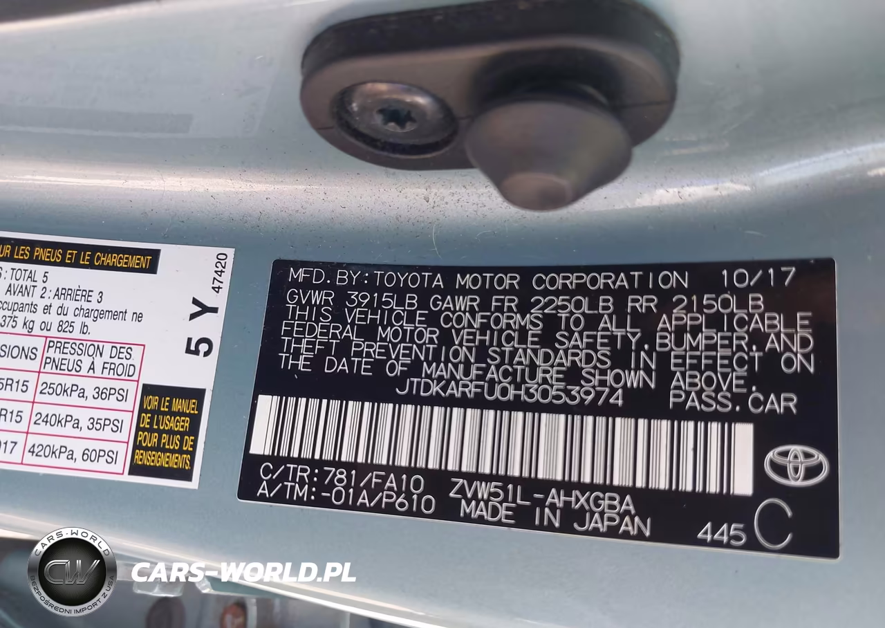 2017 Toyota Prius Three VIN:JTDKARFU0H3053974 - 9