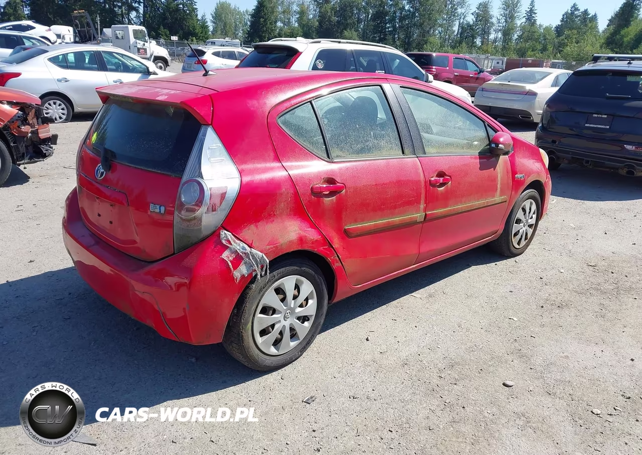 2012 Toyota Prius C Two VIN:JTDKDTB35C1511921 - 4