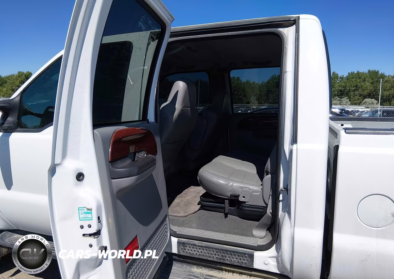 2005 Ford F-350 Lariat-Xl-Xlt VIN:1FTWW31P05EB21286 - 7