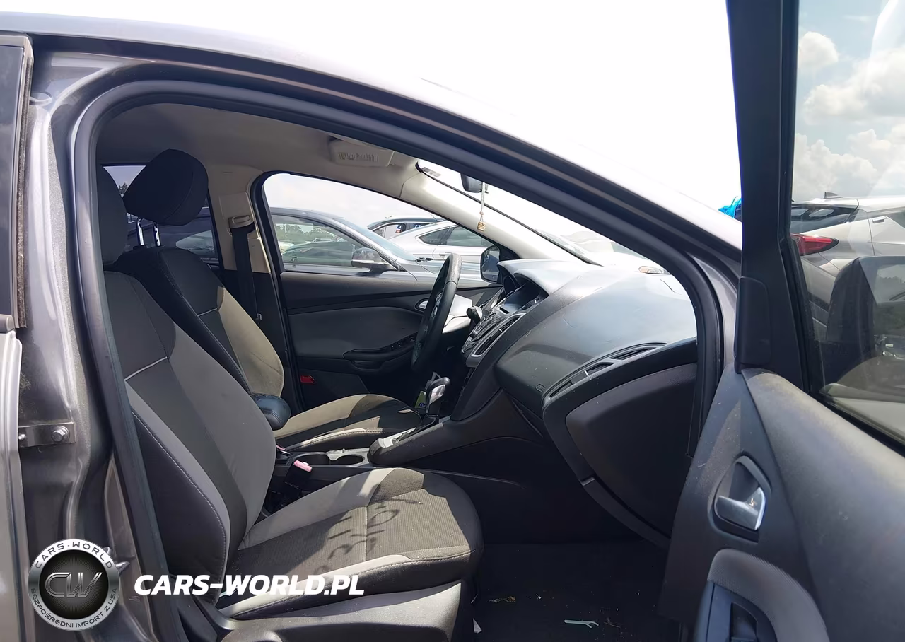 2013 Ford Focus Se VIN:1FADP3F28DL206233 - 5