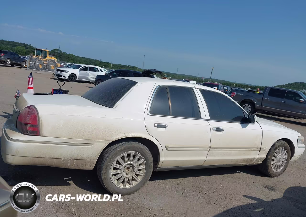 2009 Mercury Grand Marquis Ls (Fleet Only) VIN:2MEHM75V89X603201 - 13