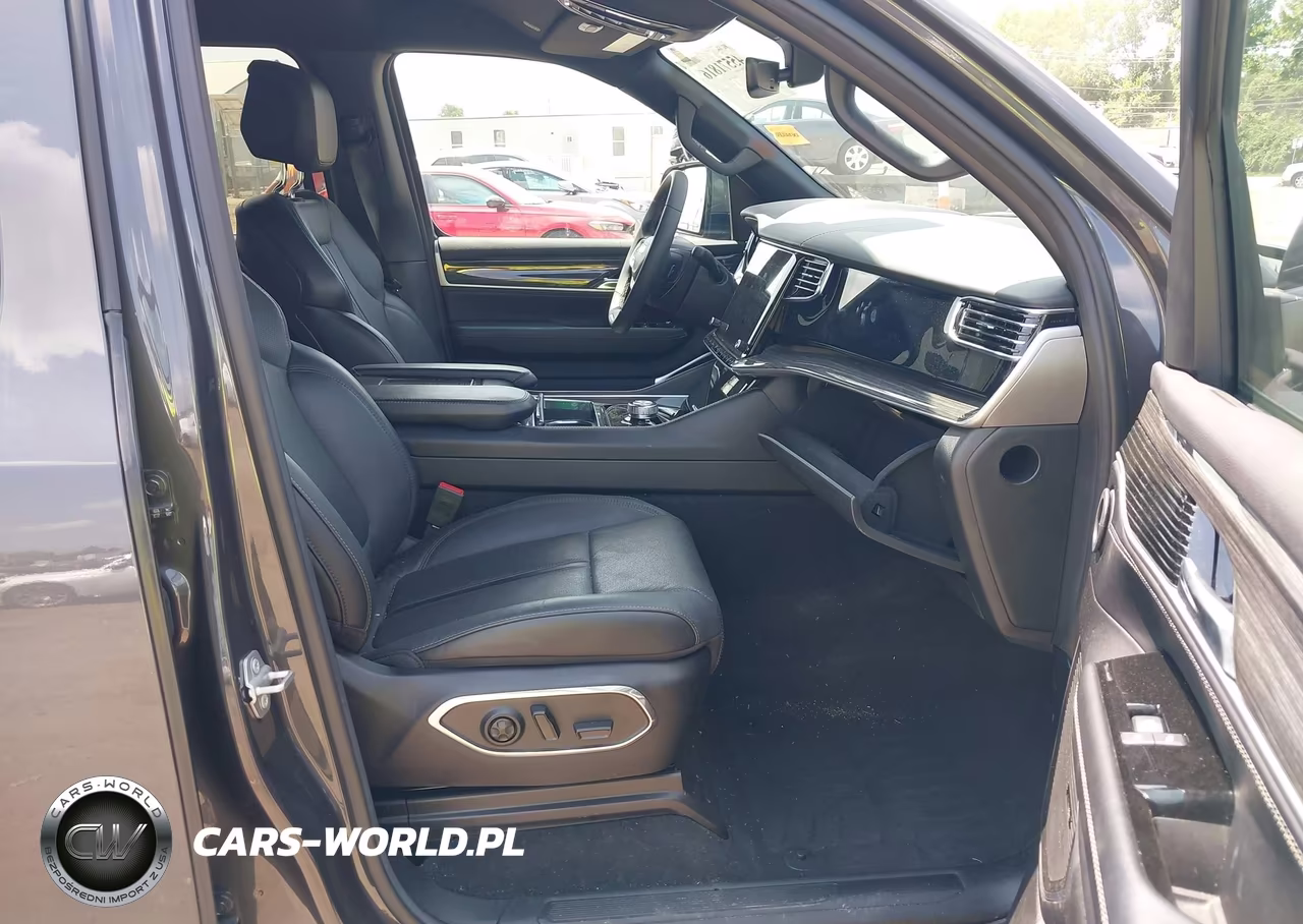 2022 Jeep Wagoneer Series Ii 4X4 VIN:1C4SJVBT4NS165183 - 5