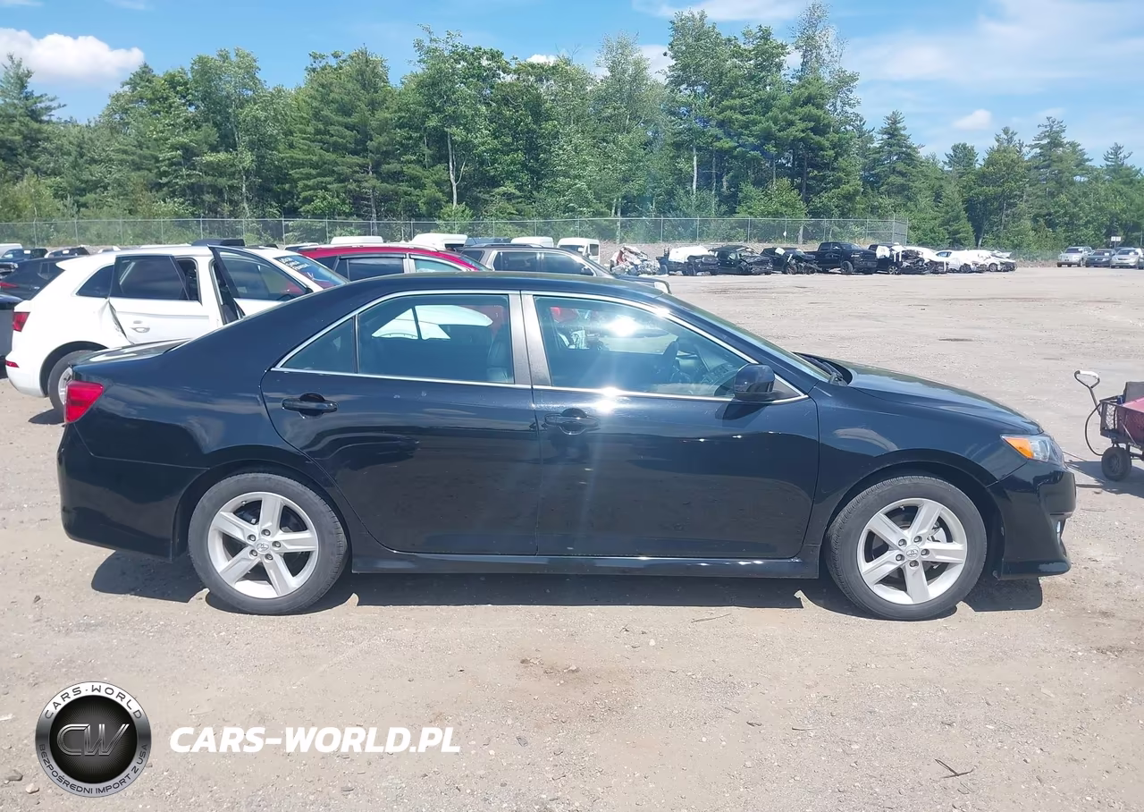 2014 Toyota Camry Se VIN:4T1BF1FK9EU742270 - 13