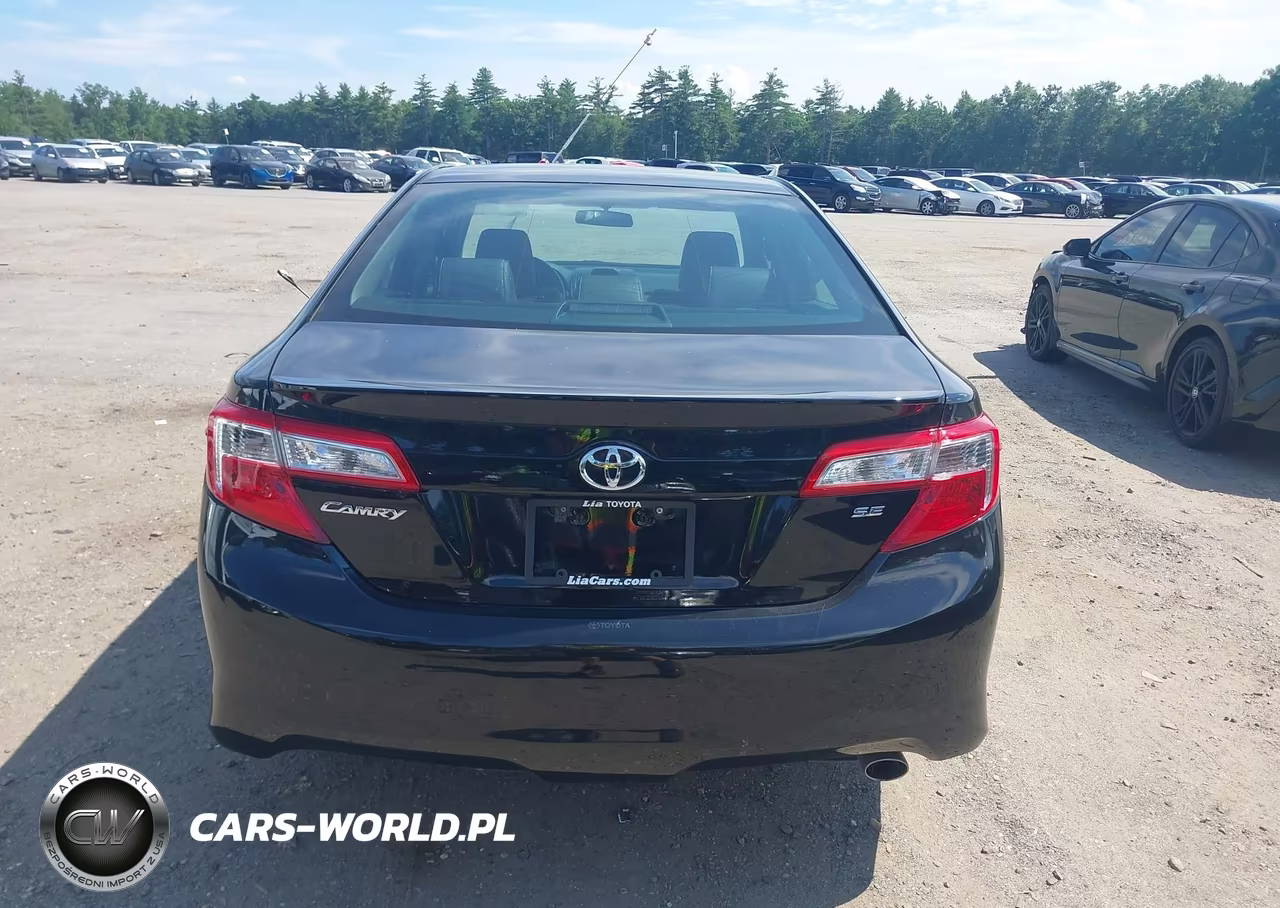 2014 Toyota Camry Se VIN:4T1BF1FK9EU742270 - 16