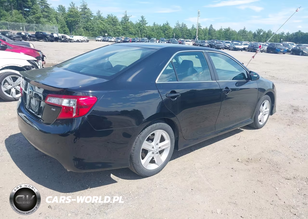 2014 Toyota Camry Se VIN:4T1BF1FK9EU742270 - 4