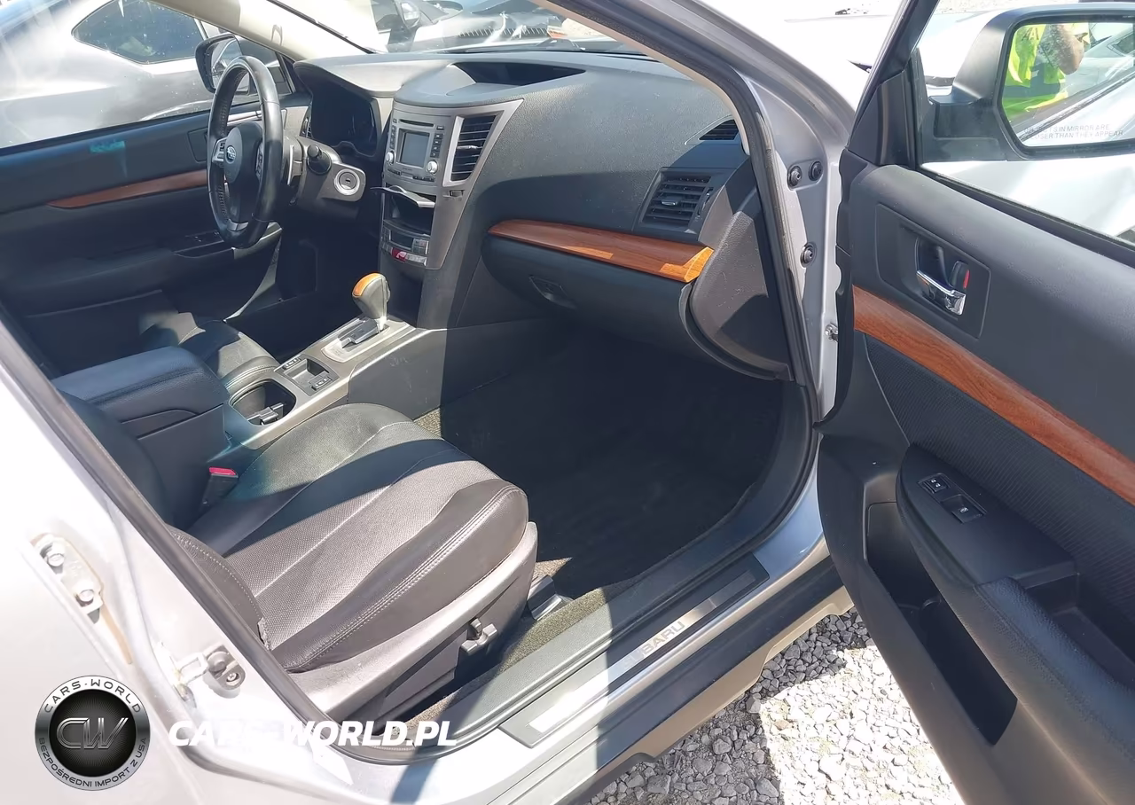 2014 Subaru Outback 2.5I Limited VIN:4S4BRBLC6E3255849 - 17