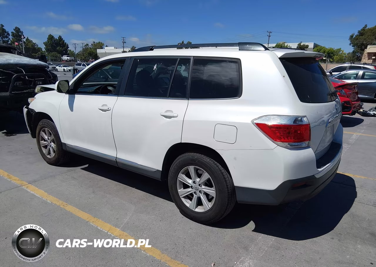 2013 Toyota Highlander Se V6 VIN:5TDZK3EH7DS117921 - 3