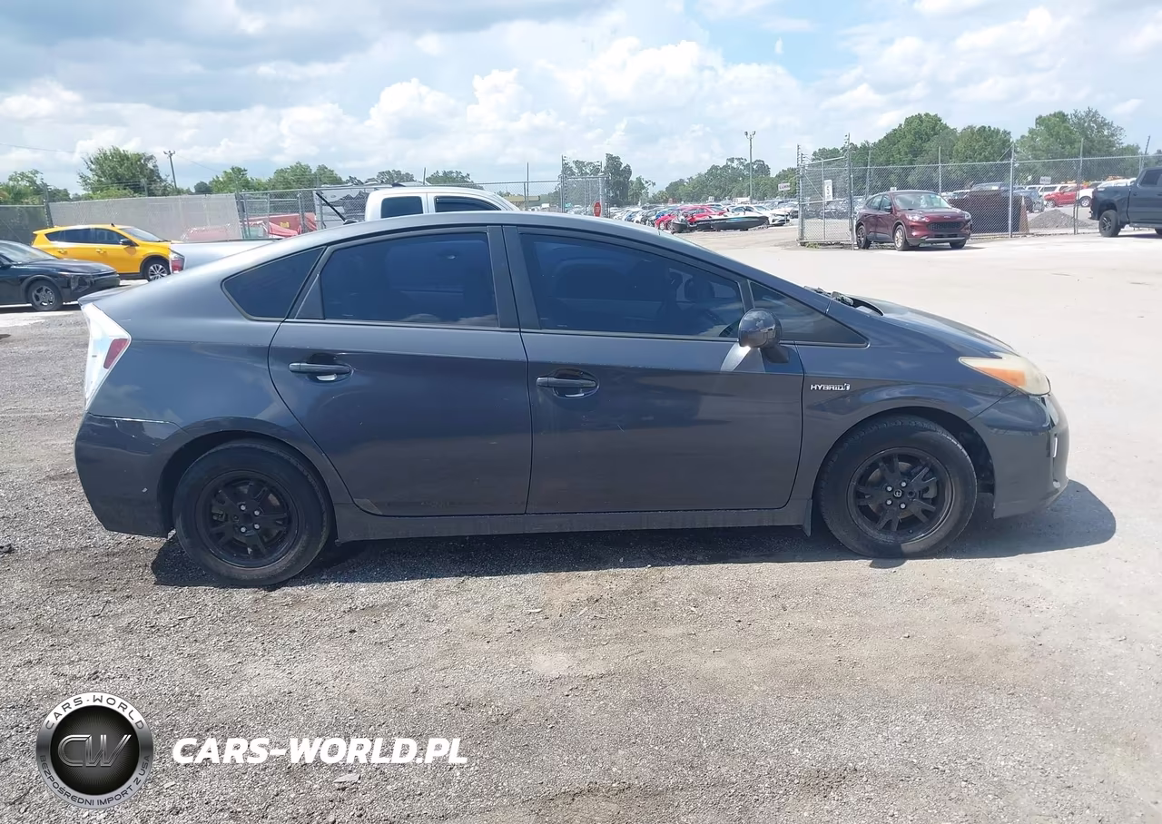 2012 Toyota Prius Two VIN:JTDKN3DU6C5430941 - 13