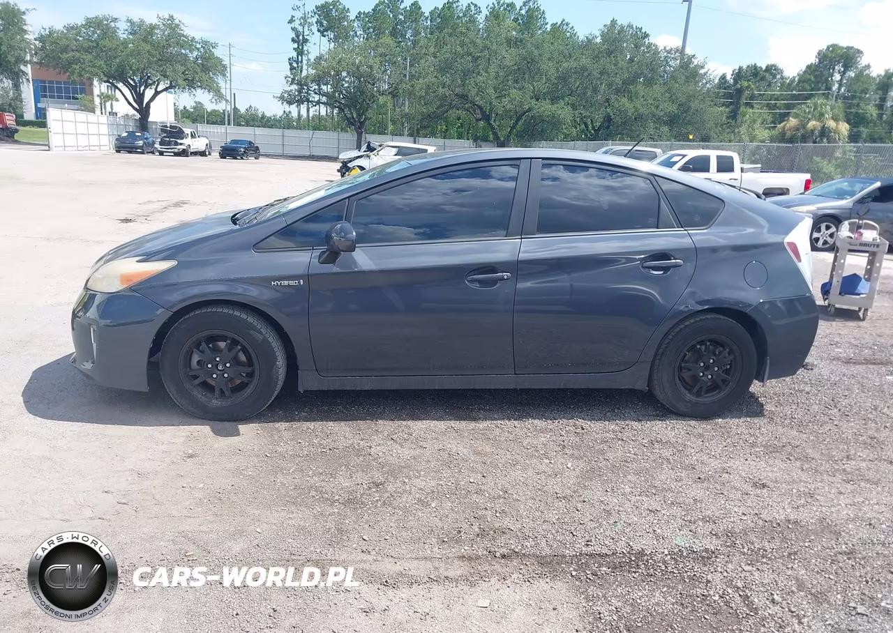 2012 Toyota Prius Two VIN:JTDKN3DU6C5430941 - 14