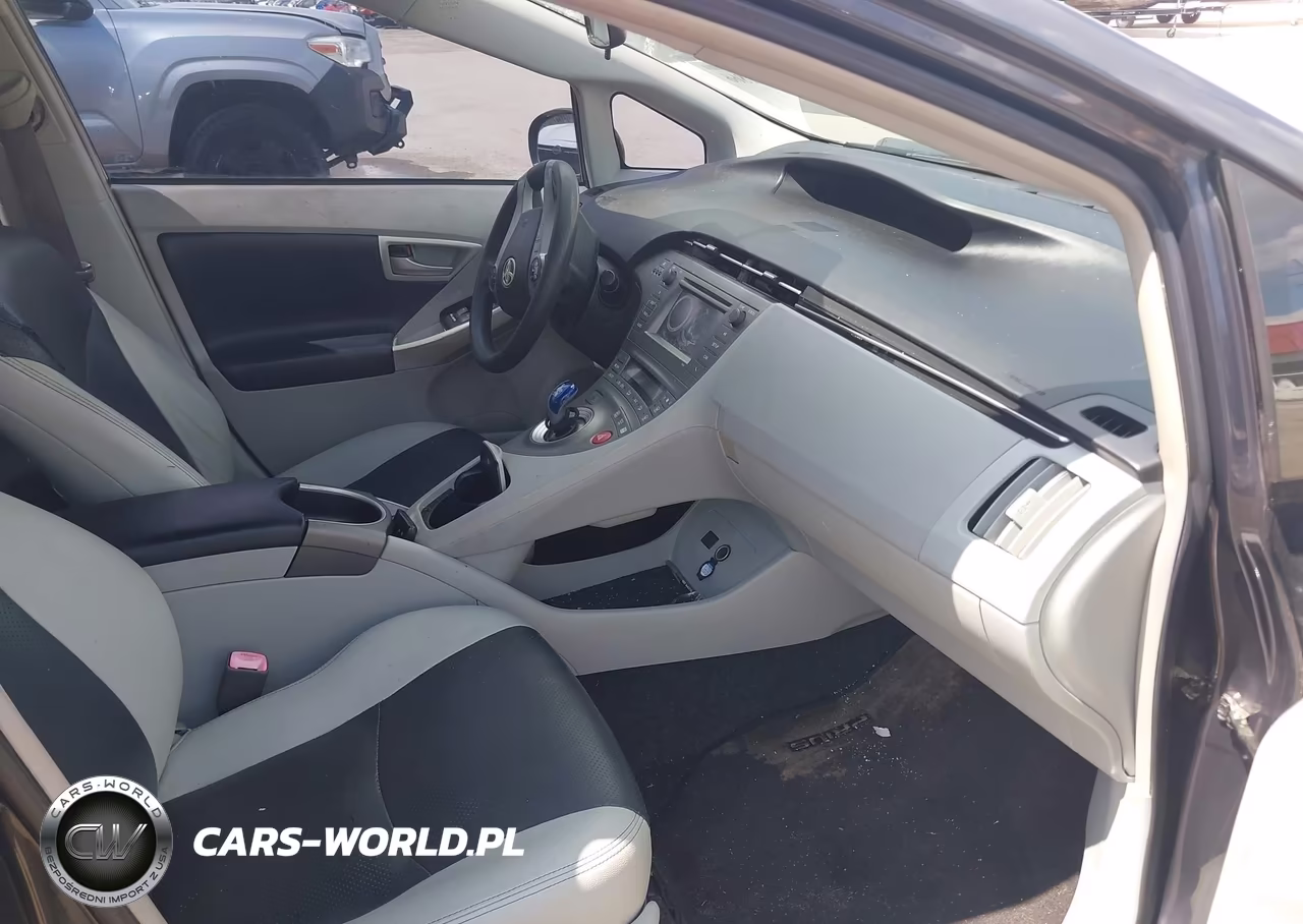2012 Toyota Prius Two VIN:JTDKN3DU6C5430941 - 5