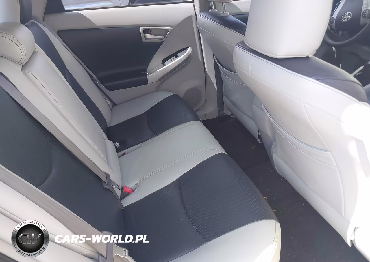 2012 Toyota Prius Two VIN:JTDKN3DU6C5430941 - 8