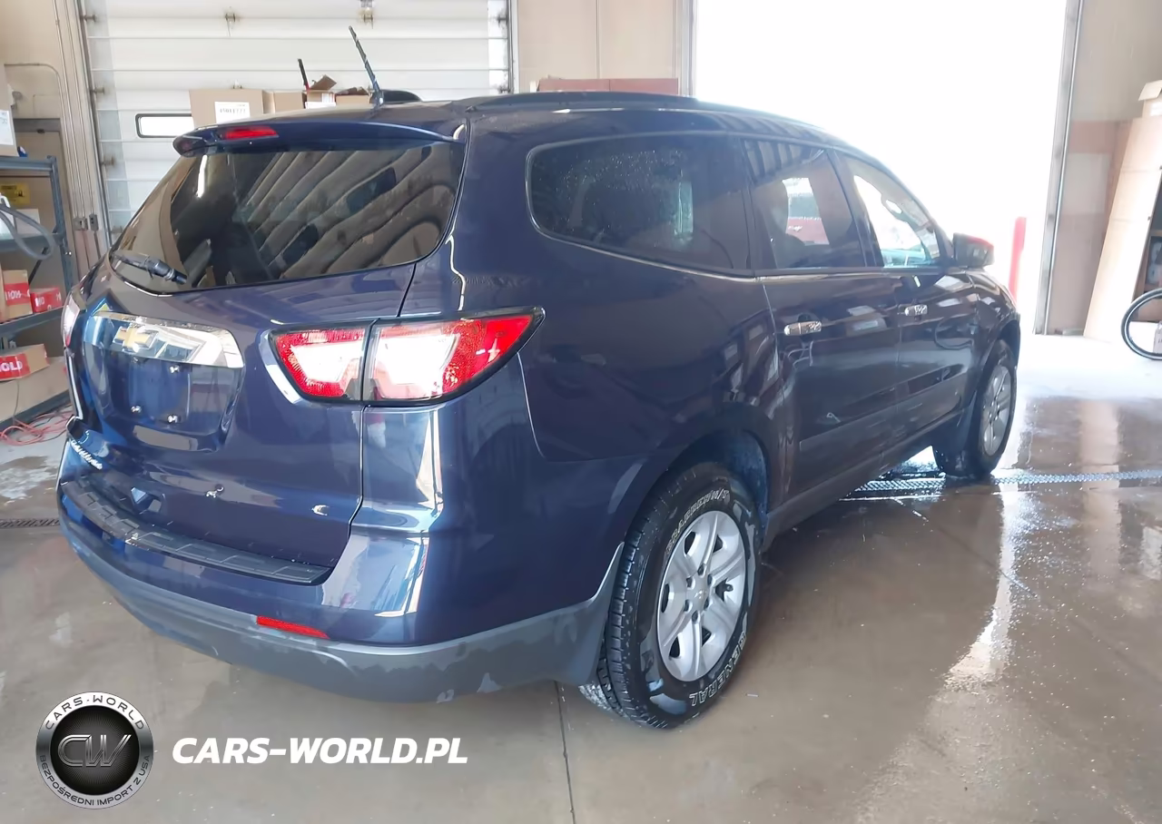 2017 Chevrolet Traverse Ls VIN:1GNKVFED6HJ288922 - 4