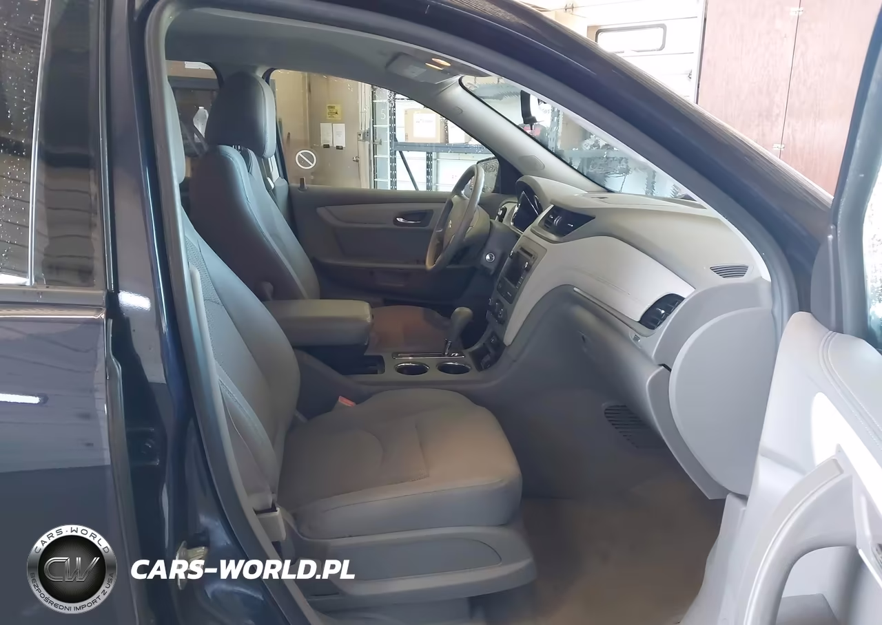 2017 Chevrolet Traverse Ls VIN:1GNKVFED6HJ288922 - 5