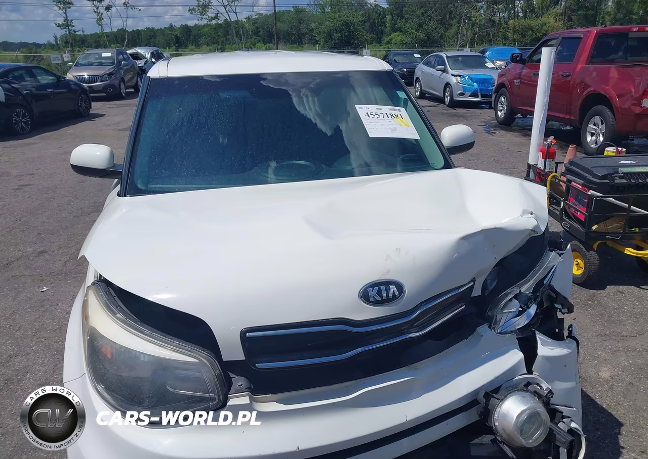 2019 Kia Soul + VIN:KNDJP3A53K7909145 - 11
