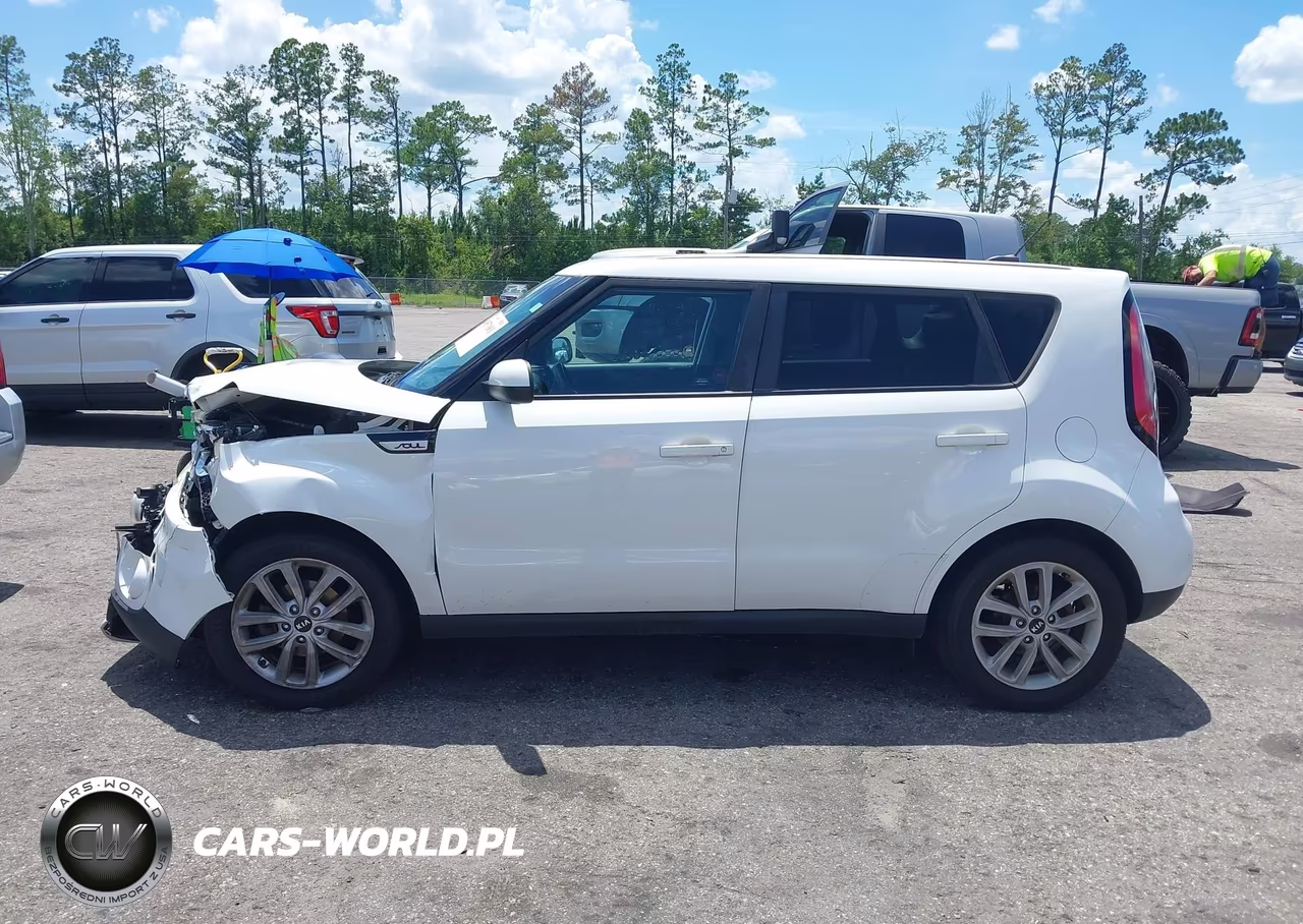 2019 Kia Soul + VIN:KNDJP3A53K7909145 - 13