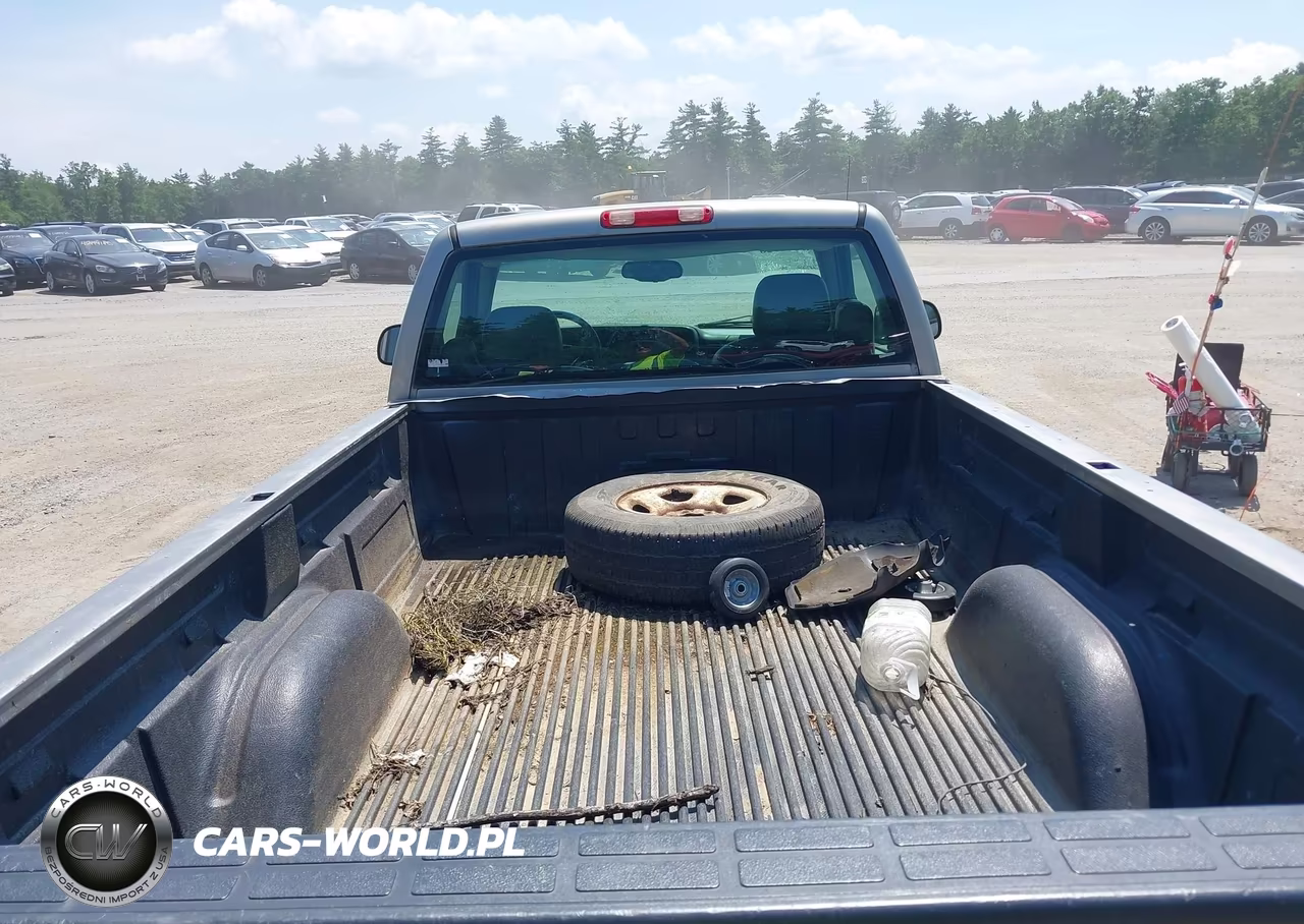 2003 Chevrolet Silverado 1500 Work Truck VIN:1GCEC14VX3Z132000 - 8