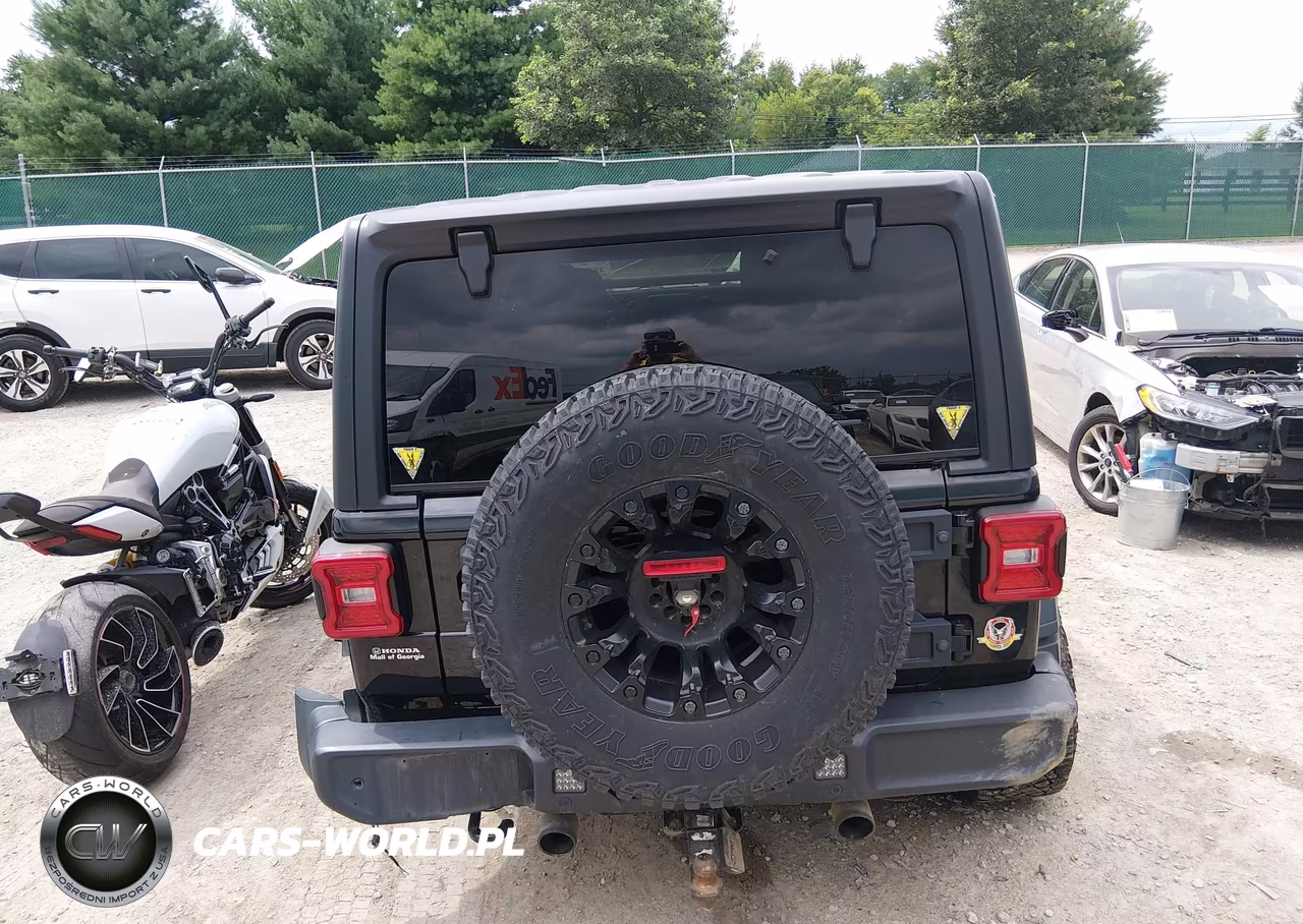 2019 Jeep Wrangler Unlimited Sport S 4X4 VIN:1C4HJXDG8KW557125 - 16