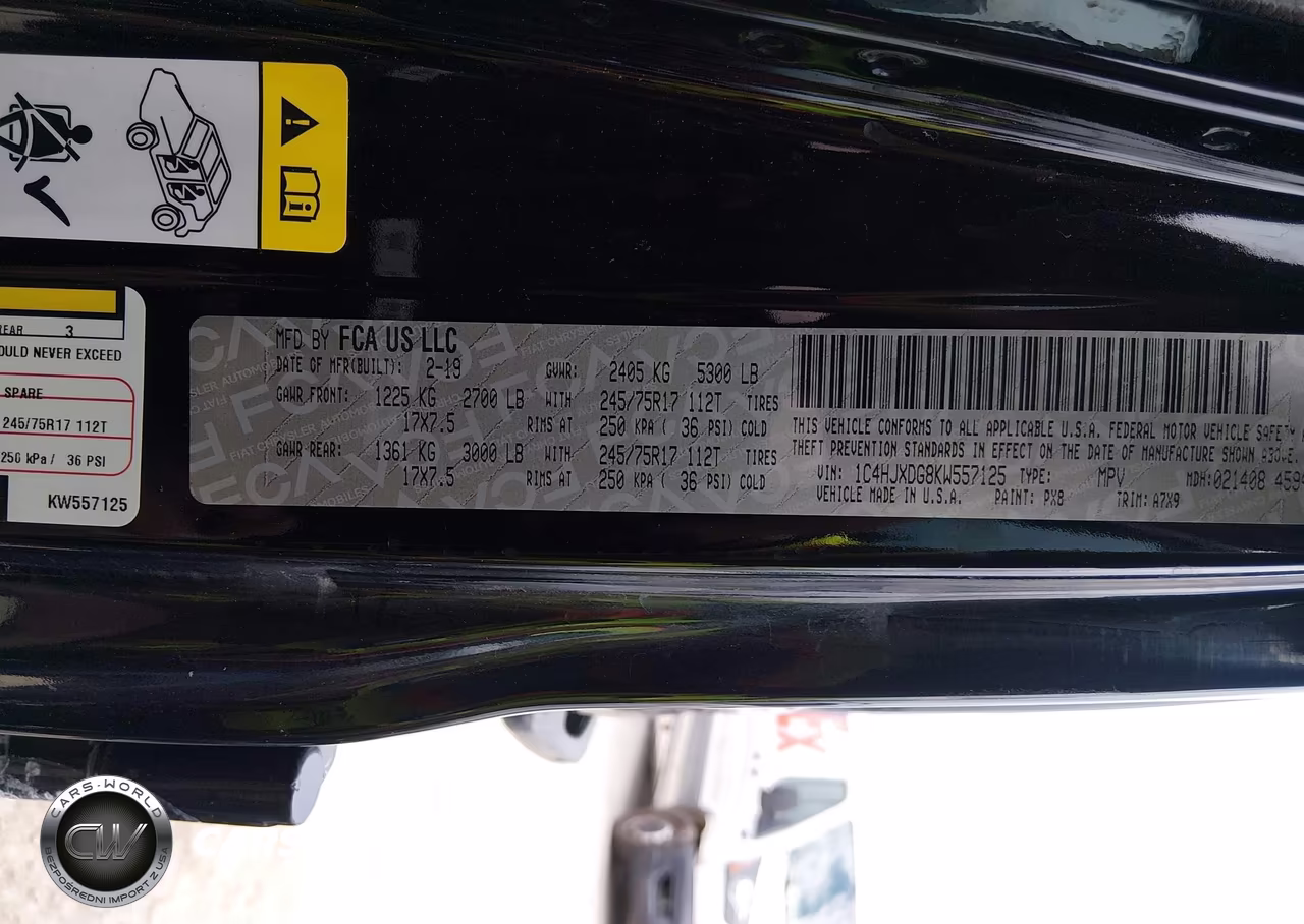 2019 Jeep Wrangler Unlimited Sport S 4X4 VIN:1C4HJXDG8KW557125 - 9