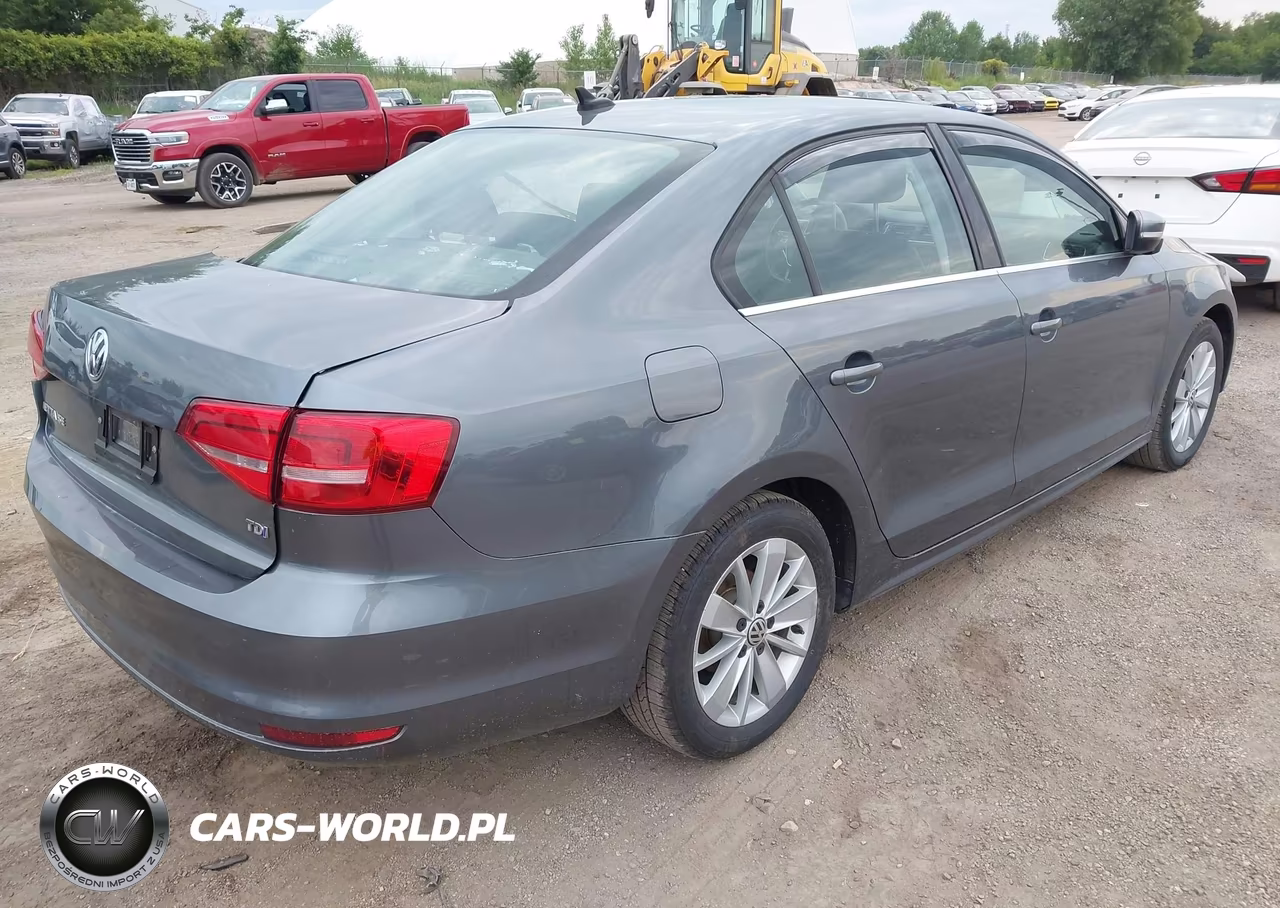 2015 Volkswagen Jetta 2.0L Tdi Se VIN:3VWLA7AJ5FM320573 - 4