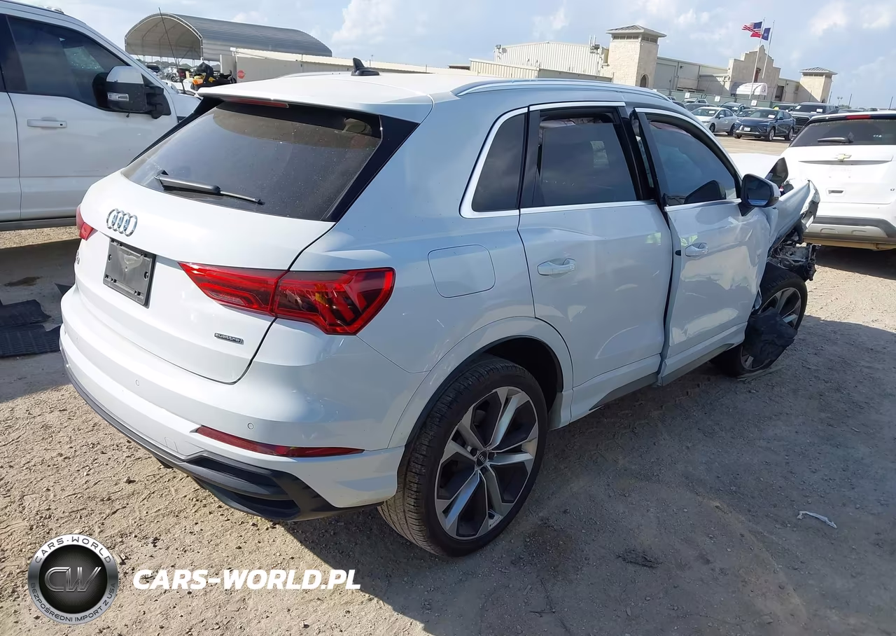 2020 Audi Q3 Premium Plus 45 Tfsi S Line Quattro Tiptronic VIN:WA1EECF38L1119157 - 4