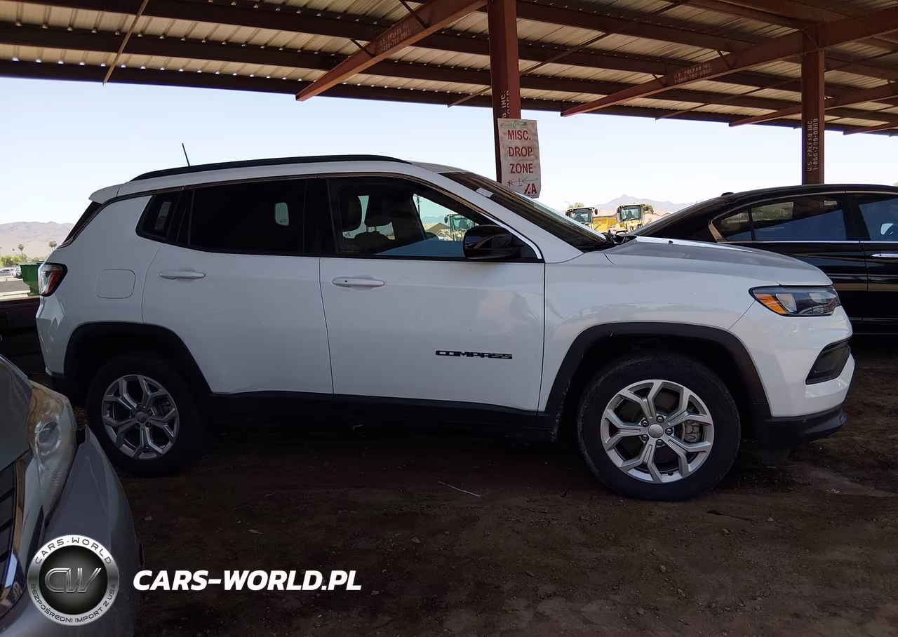 2024 Jeep Compass Latitude 4X4 VIN:3C4NJDBN7RT118534 - 13