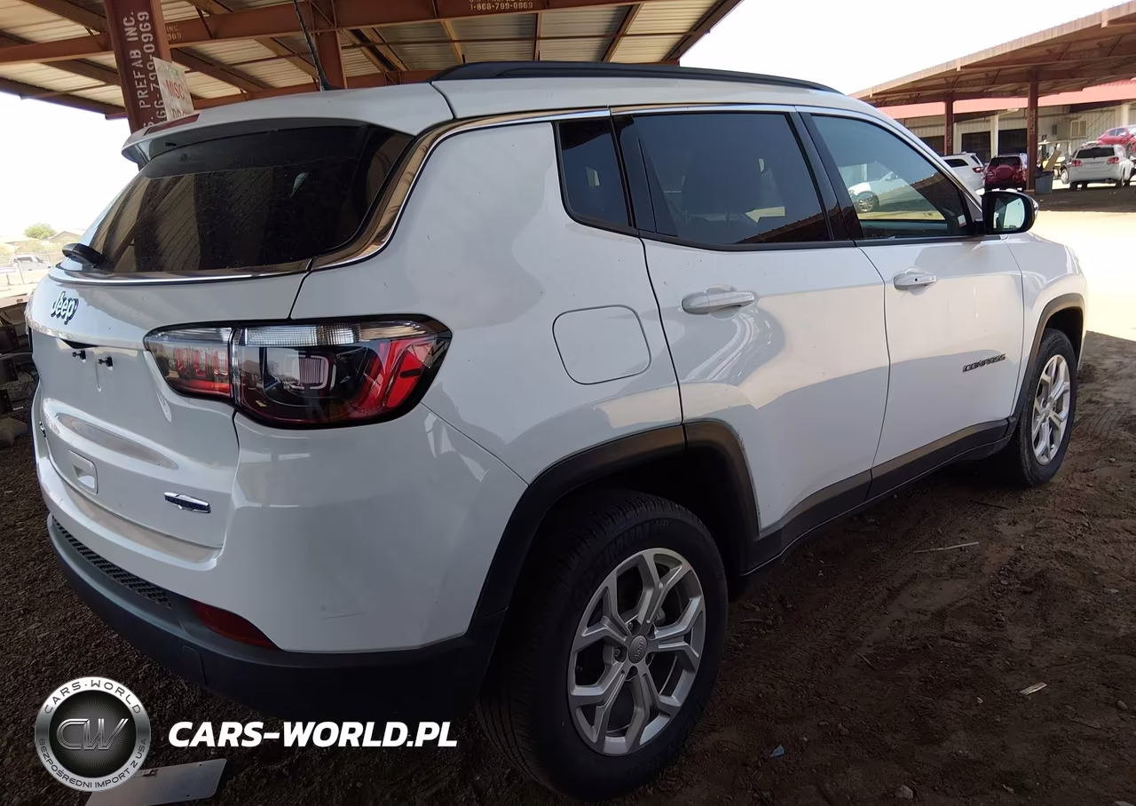 2024 Jeep Compass Latitude 4X4 VIN:3C4NJDBN7RT118534 - 4