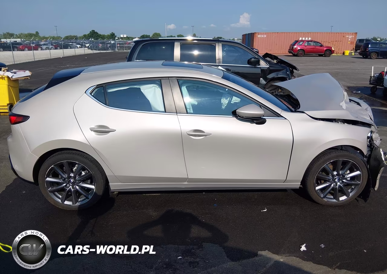 2025 Mazda Mazda3 2.5 S Preferred VIN:JM1BPALM2S1757794 - 13