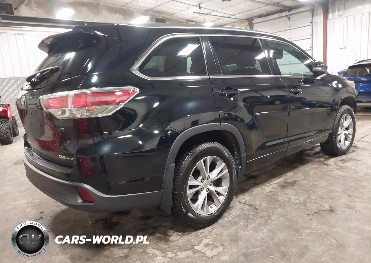 2015 Toyota Highlander Xle V6 VIN:5TDJKRFH4FS090629 - 4
