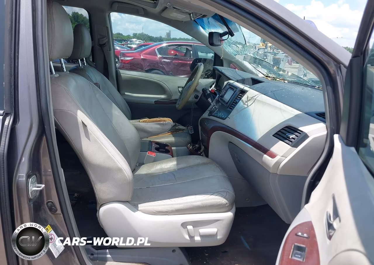 2013 Toyota Sienna Xle V6 8 Passenger VIN:5TDYK3DC7DS372912 - 5