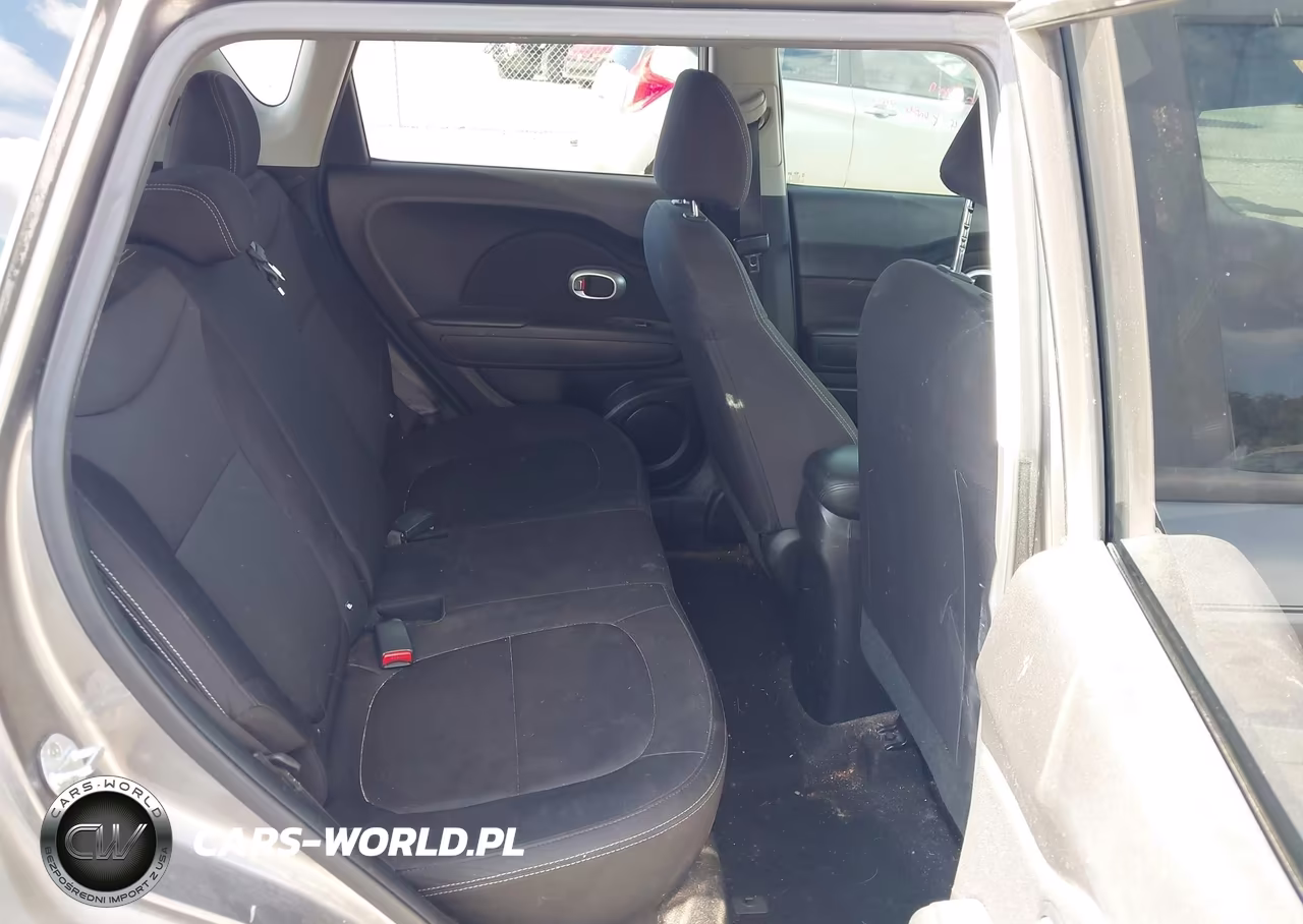 2018 Kia Soul VIN:KNDJN2A25J7609725 - 8