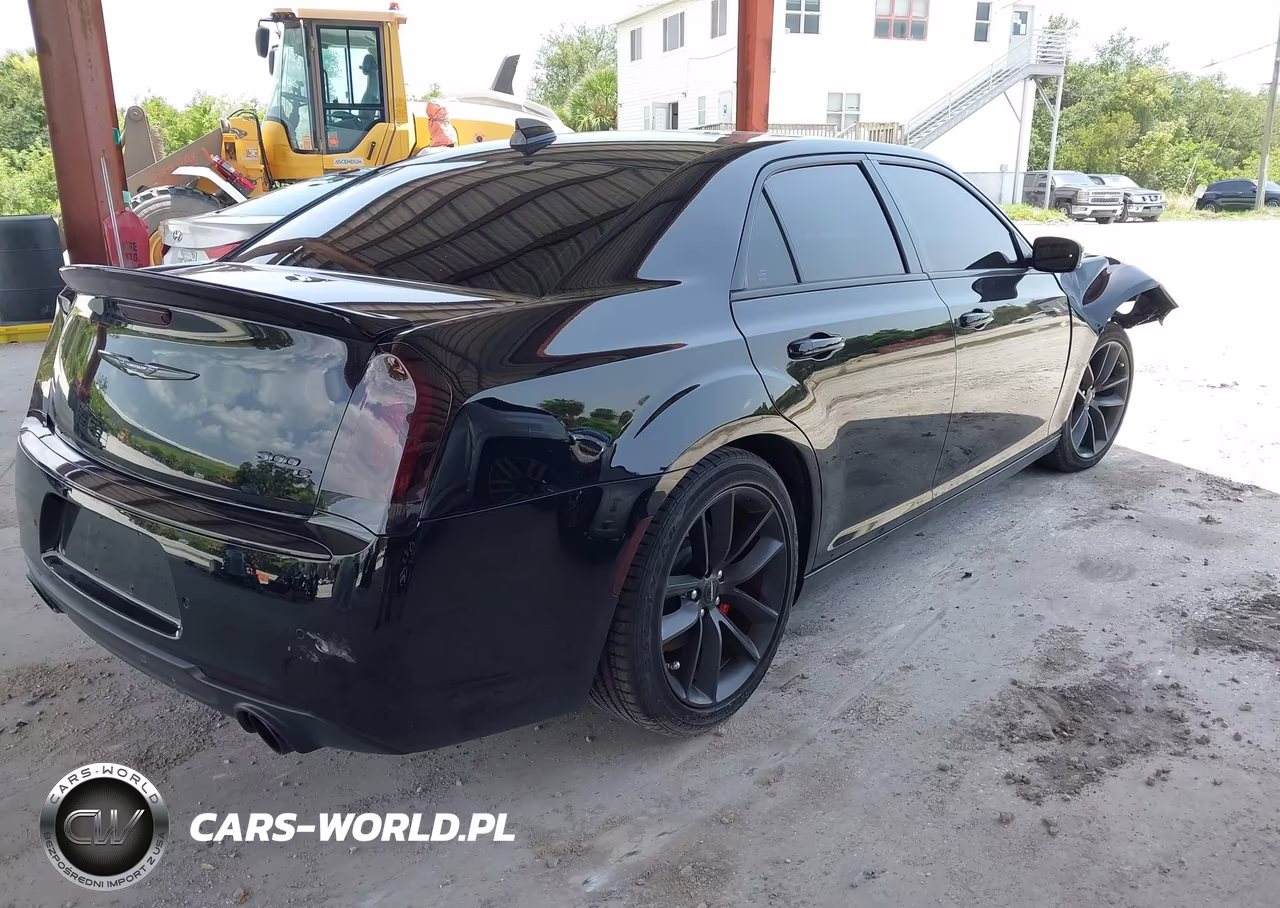 2023 Chrysler 300 300C VIN:2C3CCAPJ0PH501232 - 4