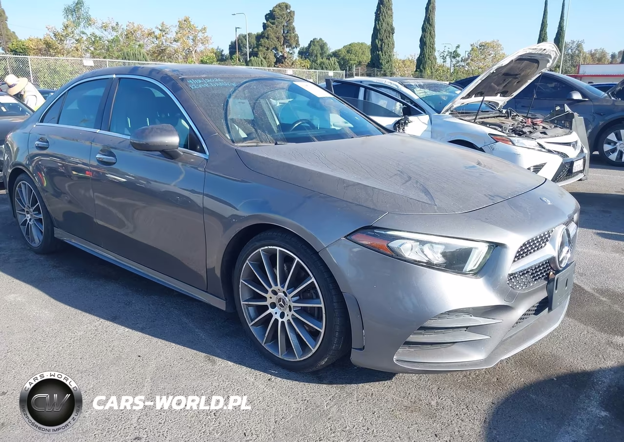 2019 Mercedes-Benz A 220
