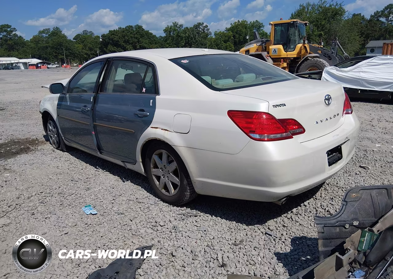 2010 Toyota Avalon Xl VIN:4T1BK3DB8AU360915 - 3