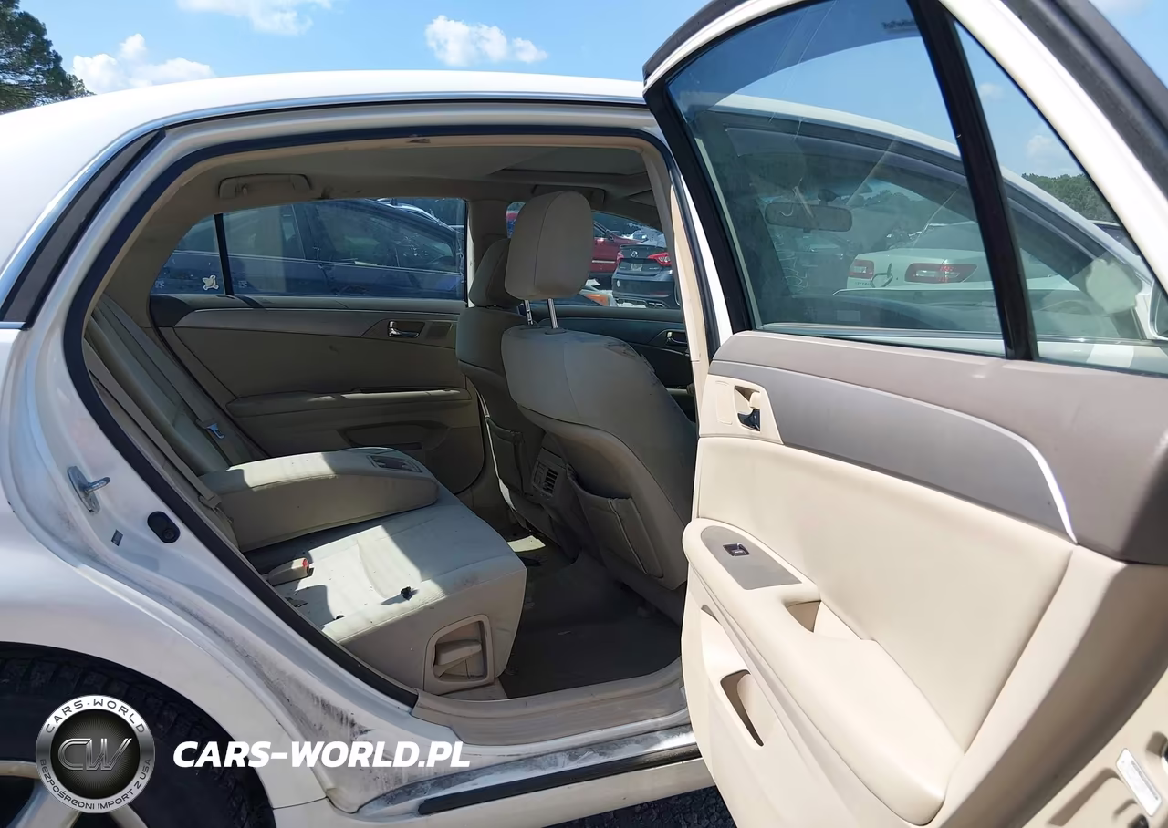 2010 Toyota Avalon Xl VIN:4T1BK3DB8AU360915 - 8