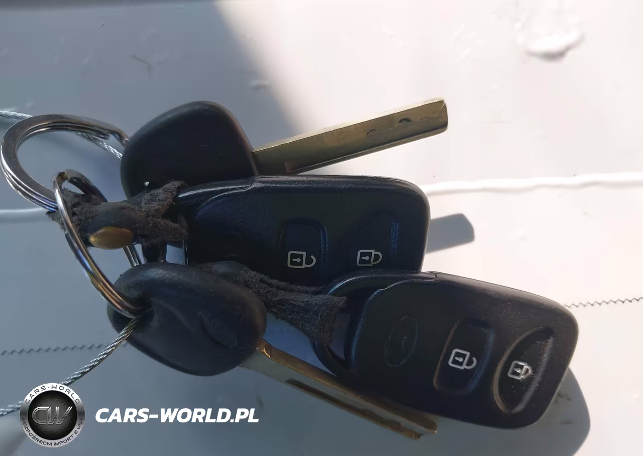 2013 Hyundai Accent Gls VIN:KMHCT4AE1DU447713 - 11