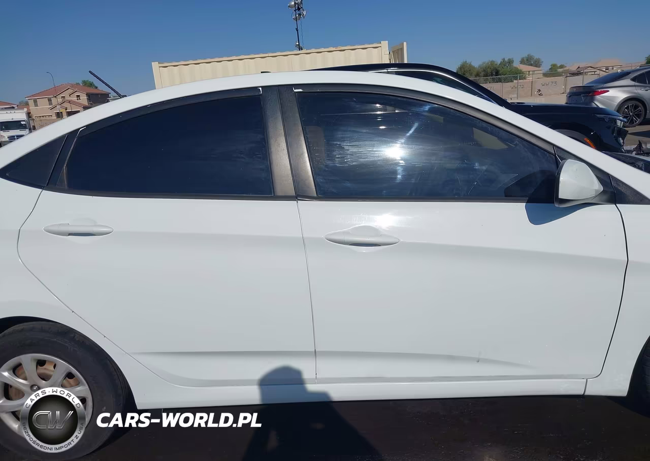 2013 Hyundai Accent Gls VIN:KMHCT4AE1DU447713 - 14