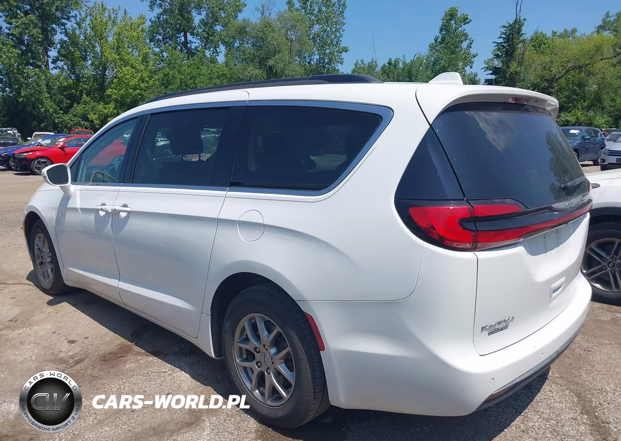 2021 Chrysler Pacifica Touring VIN:2C4RC1FG1MR510197 - 14