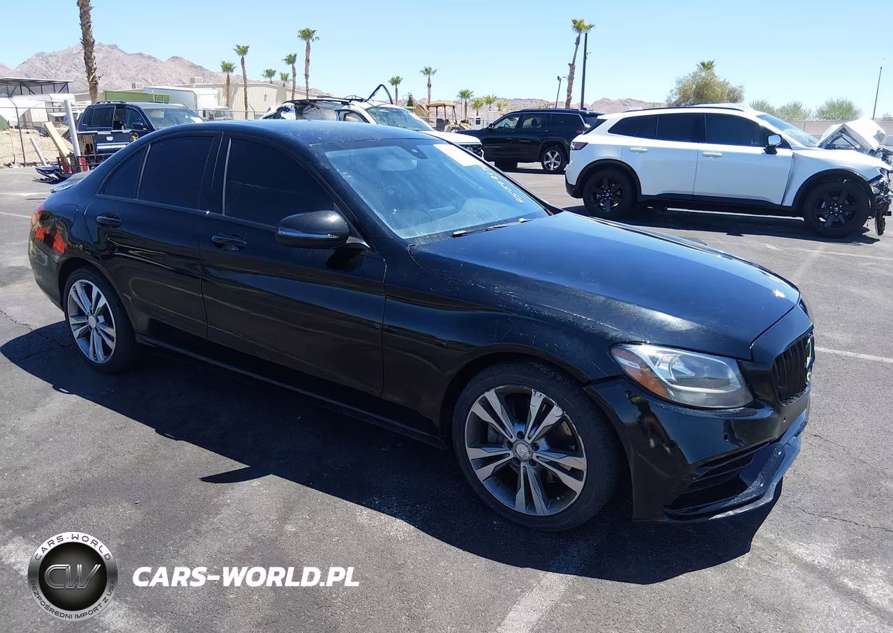 2015 Mercedes-Benz C 300 4Matic-Luxury 4Matic-Sport 4Matic – zdjęcie 1 z 16