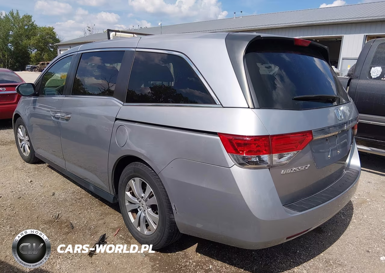 2016 Honda Odyssey Se VIN:5FNRL5H35GB010612 - 3