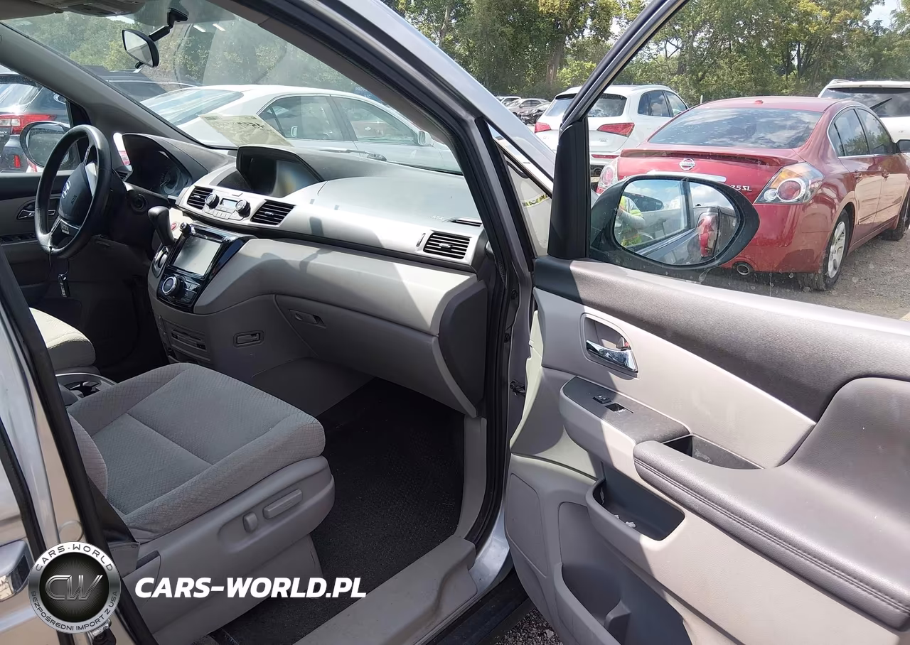 2016 Honda Odyssey Se VIN:5FNRL5H35GB010612 - 5