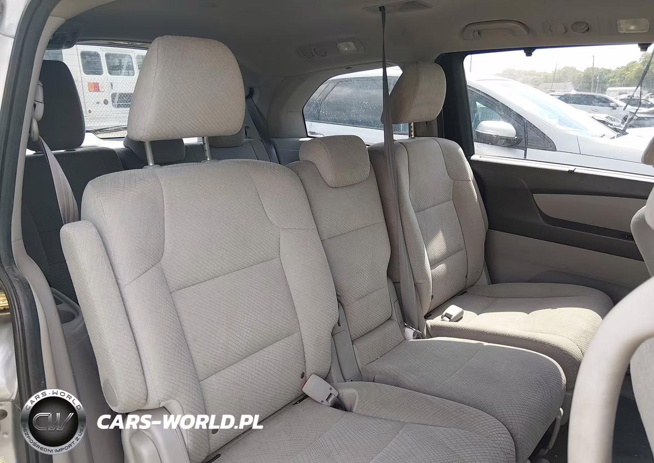 2016 Honda Odyssey Se VIN:5FNRL5H35GB010612 - 8