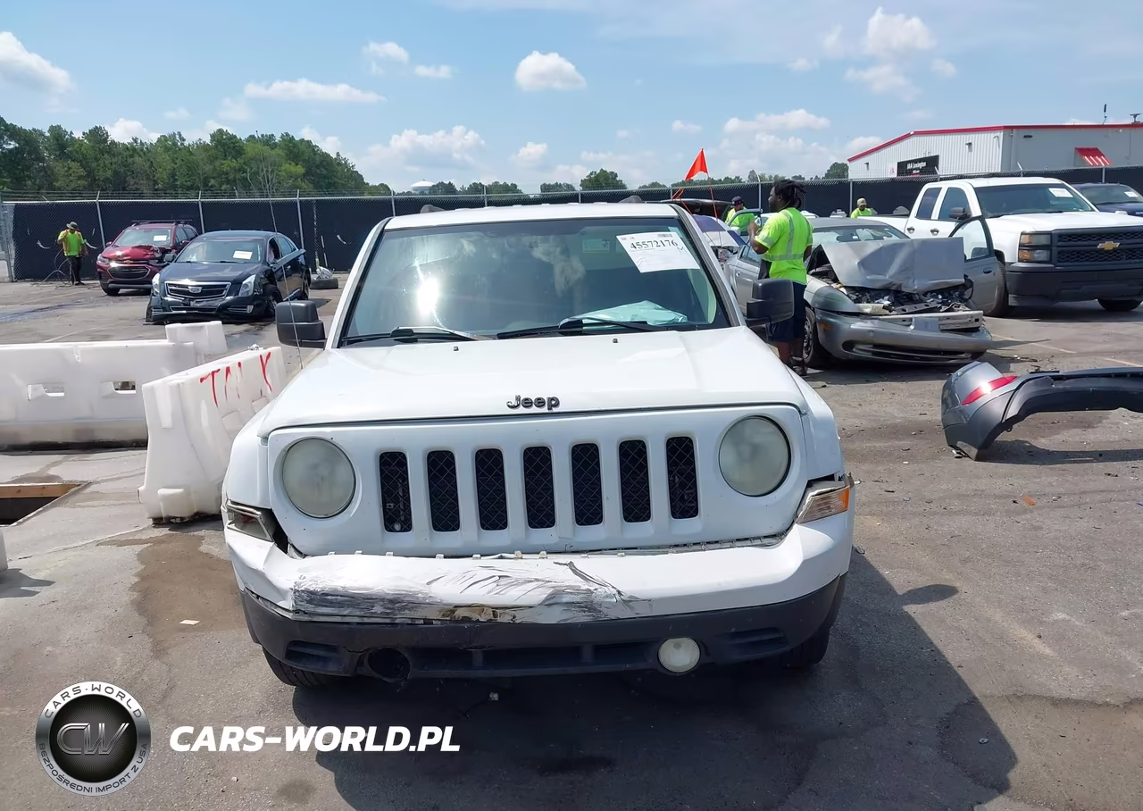 2012 Jeep Patriot Latitude VIN:1C4NJPFB0CD656961 - 12