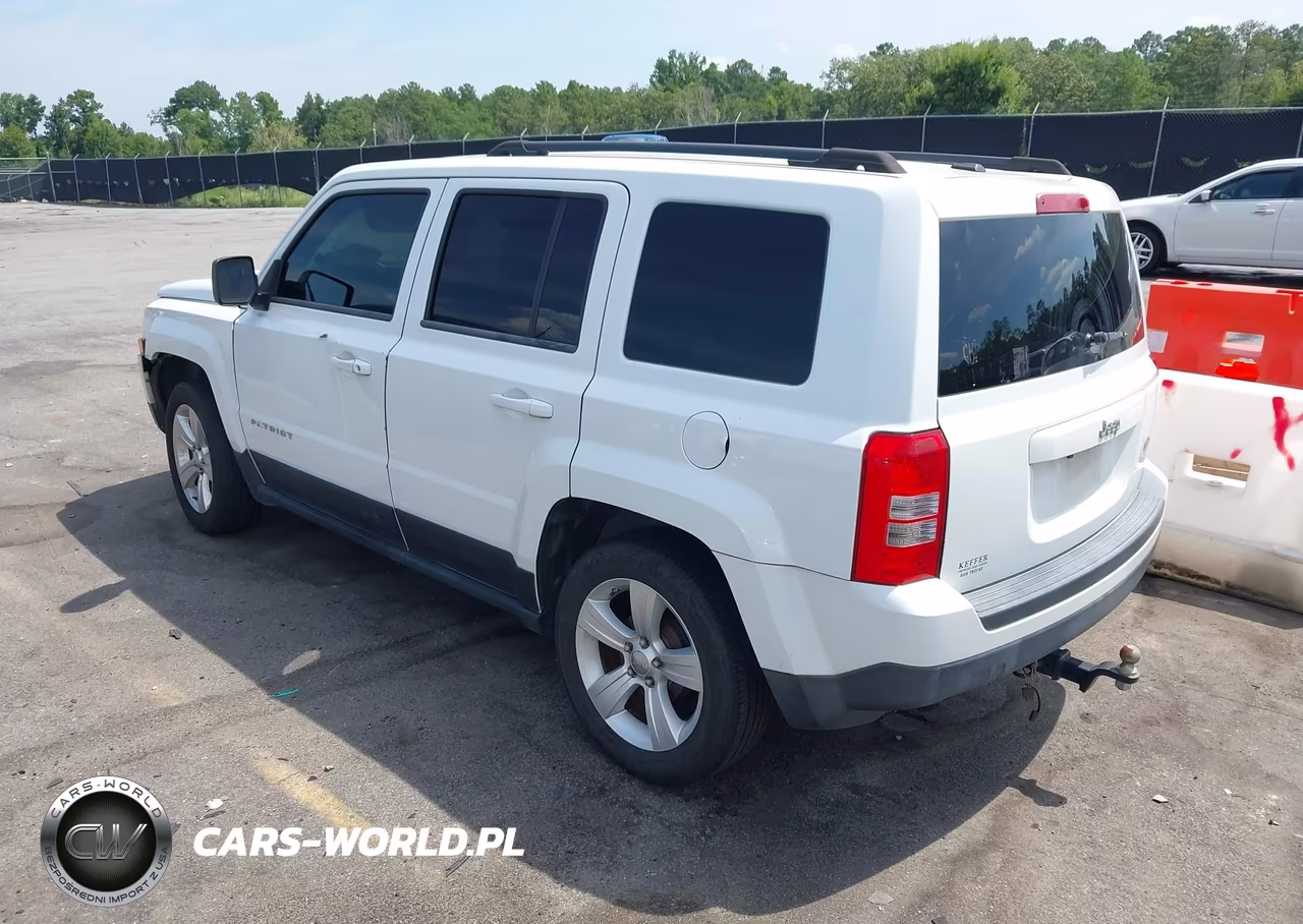 2012 Jeep Patriot Latitude VIN:1C4NJPFB0CD656961 - 3