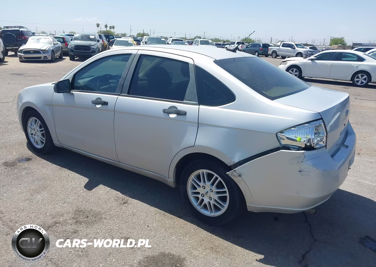 2009 Ford Focus Se VIN:1FAHP35N89W179425 - 3