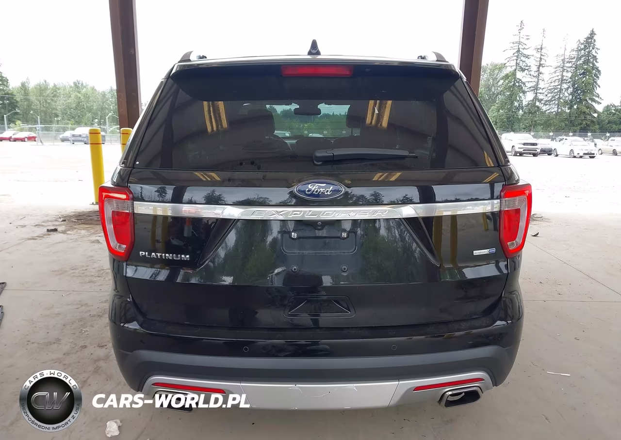 2017 Ford Explorer Platinum VIN:1FM5K8HT2HGE39339 - 16